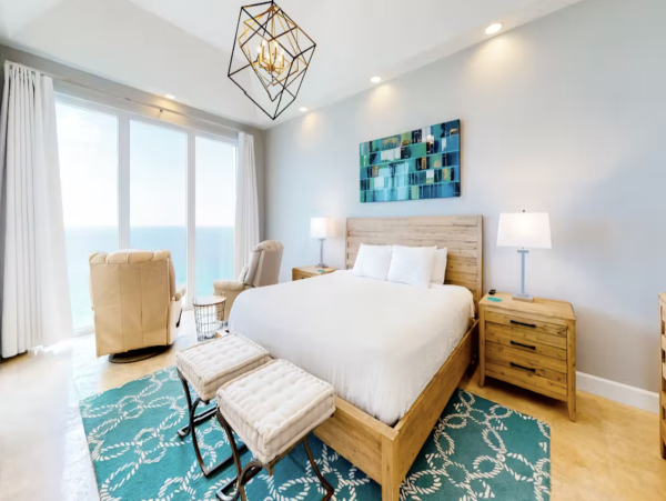Penthouse Unit with Beach Service